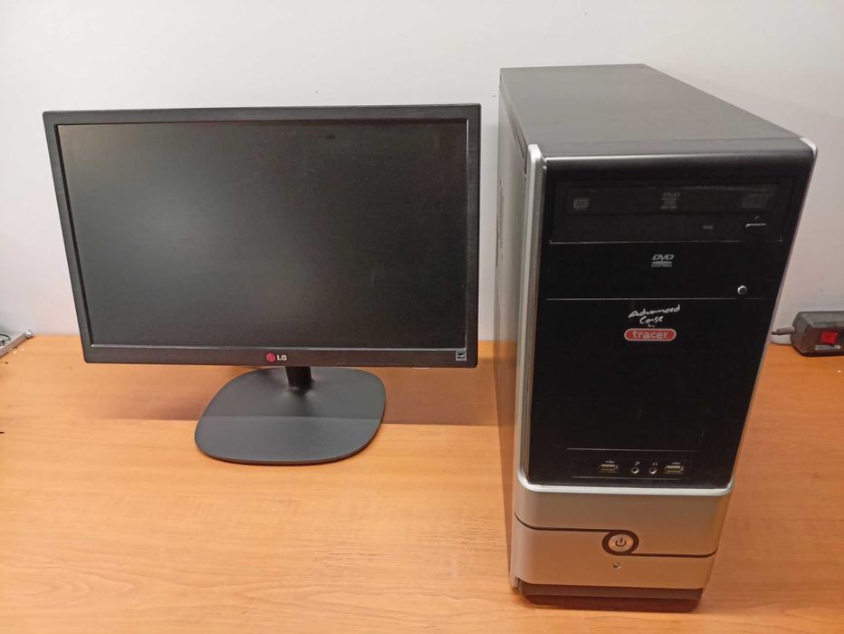 Komputer stacjonarny PC z monitorem i5 8GB RAM 256GB SSD HDMI USB 3.0