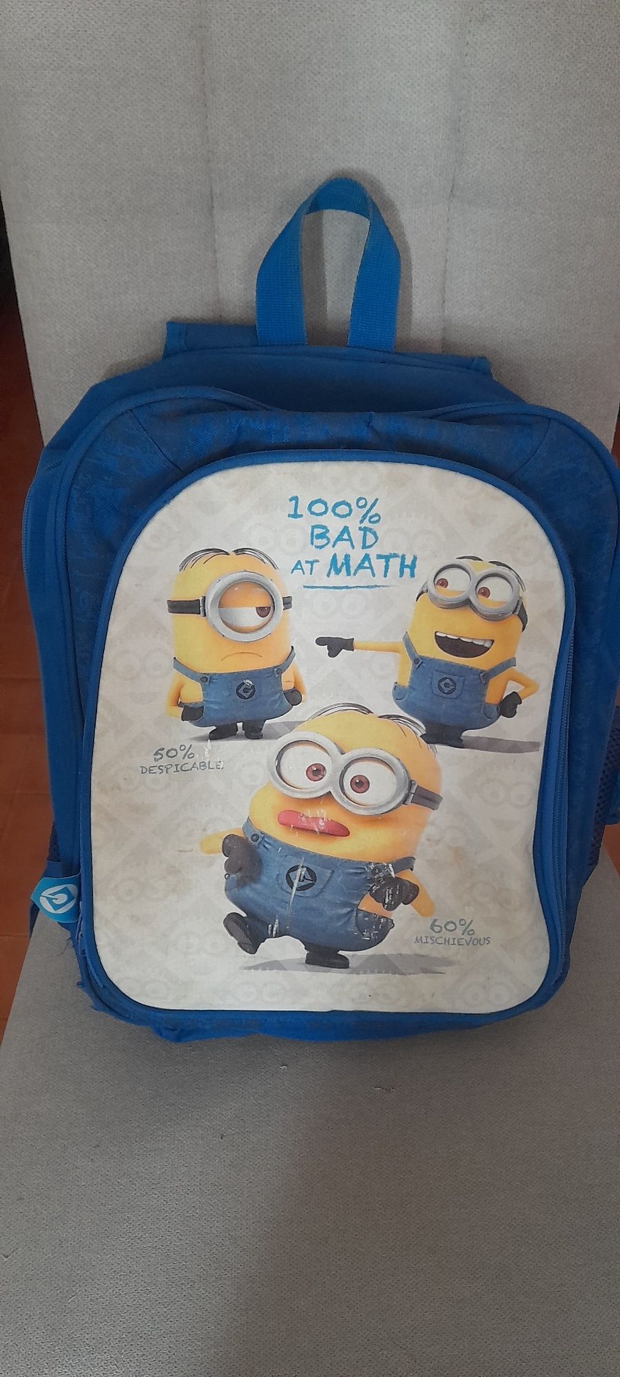 Mochila  escolar dos Minions