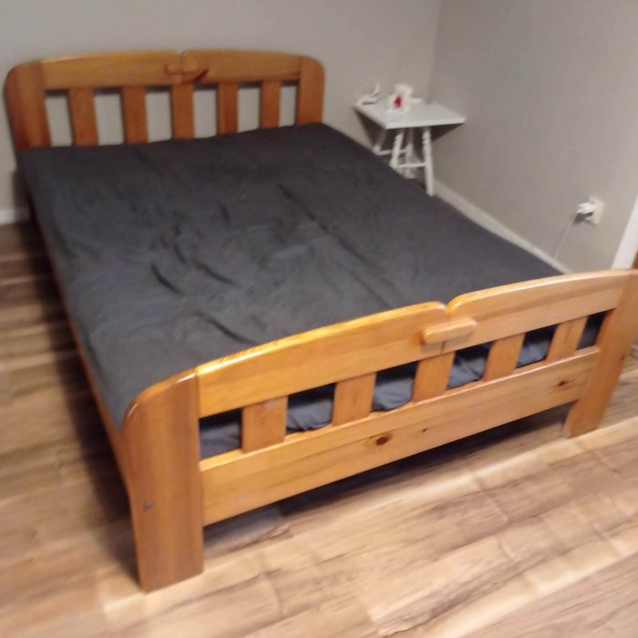 Łóżko drewniane 140/200