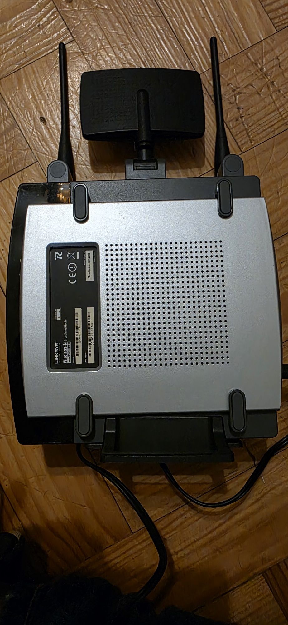 Router LinkSys WRT300N