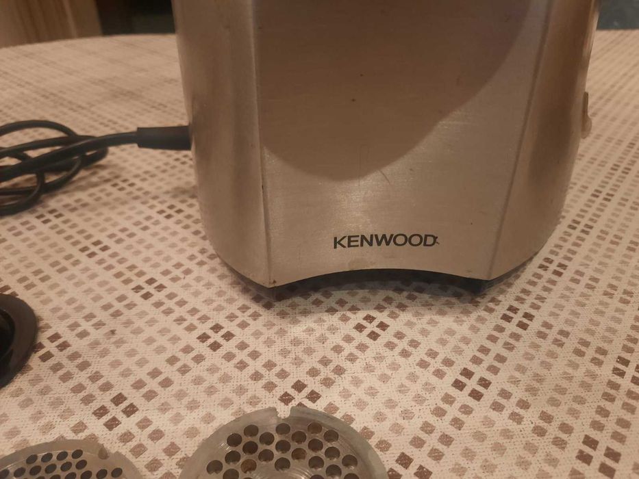 М'ясорубка Kenwood Pro 1600 MG 510 (нержавіюча сталь)