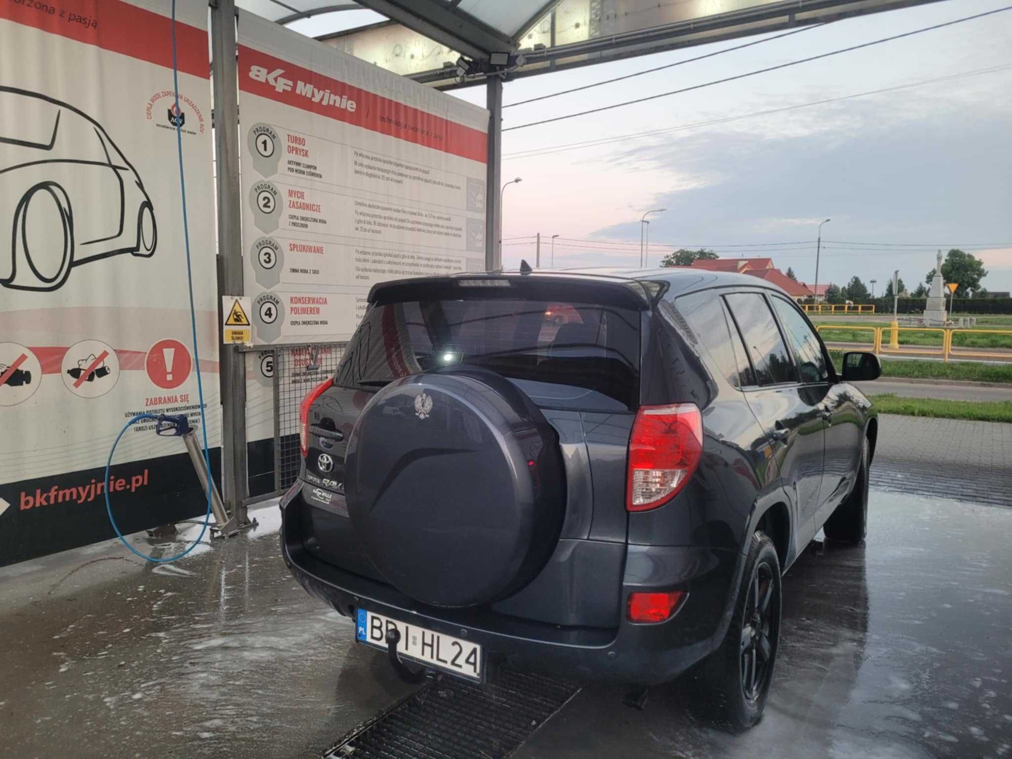 Samochód Toyota Rav4 2.2 D4D 4x4 klimatyzacja
