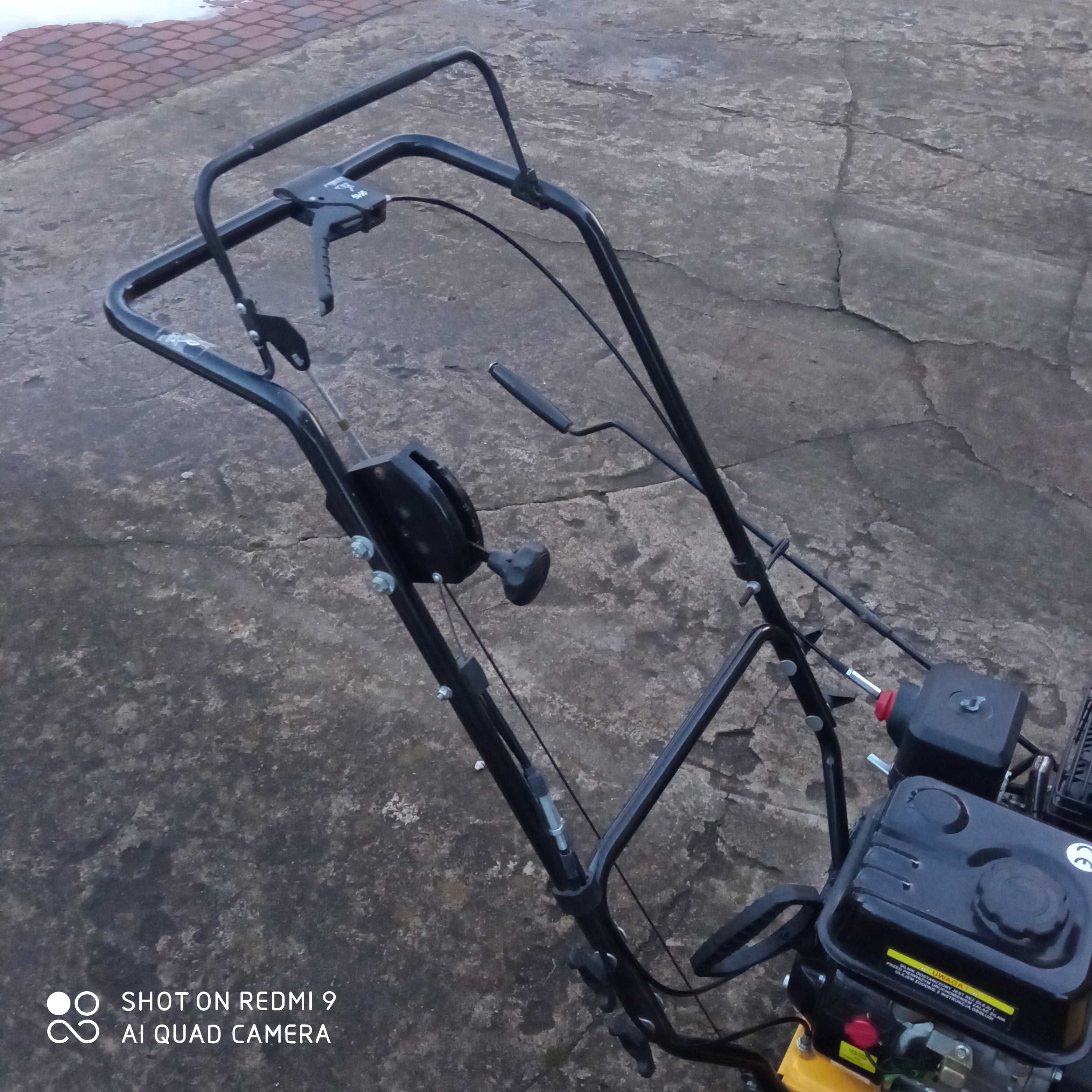 Odśnieżarka Nac GST 55 z napędem, 5.5 HP