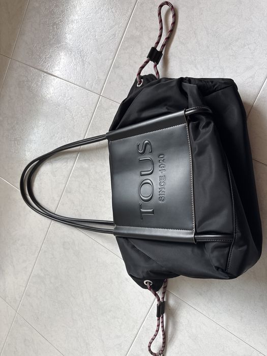 Mala TOUS  Preta tote grande Empire de nylon reciclao