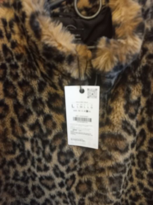 Продам полушубок ZARA