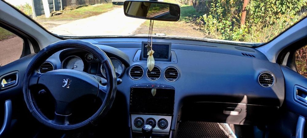 Продам Peugeot 308 SW.