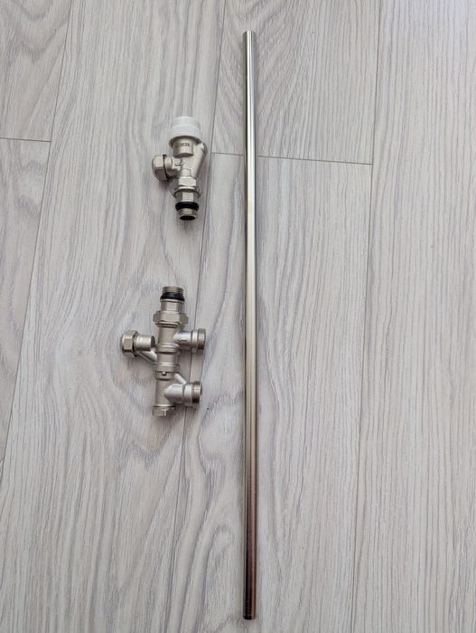 Новий Комплект Радіаторних Вентилів Koer KR.1135 (1/2" х 3/4")