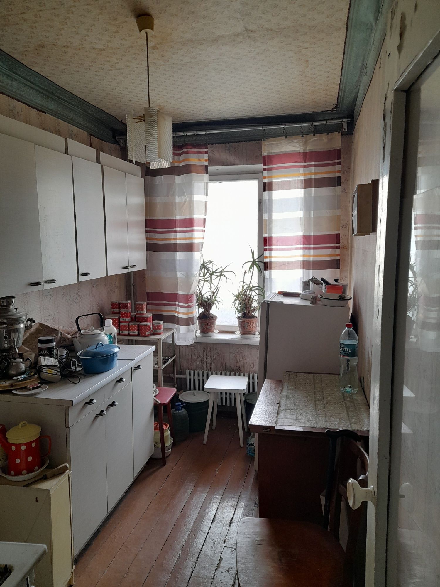 Продам квартиру  1 комнатная  Академика Янгеля  21
