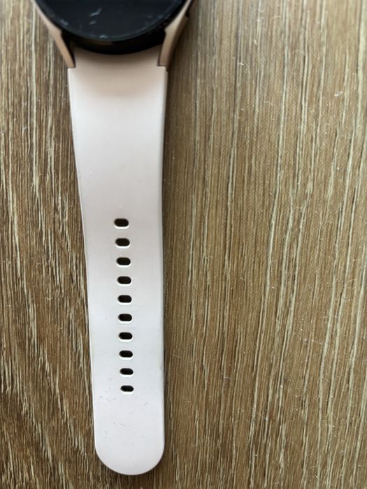 Jak nowy Samsung galaxy watch 4 bardzo malo uzywany różowy 20mm
