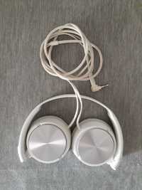 Fones Sony em branco