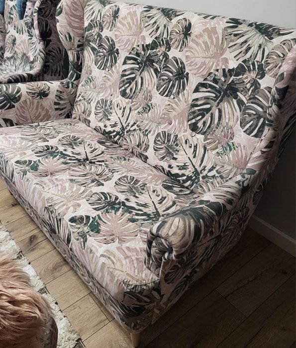 Sprzedam sofę nierozkładaną Meble Bodzio w monstery oraz fotel uszak