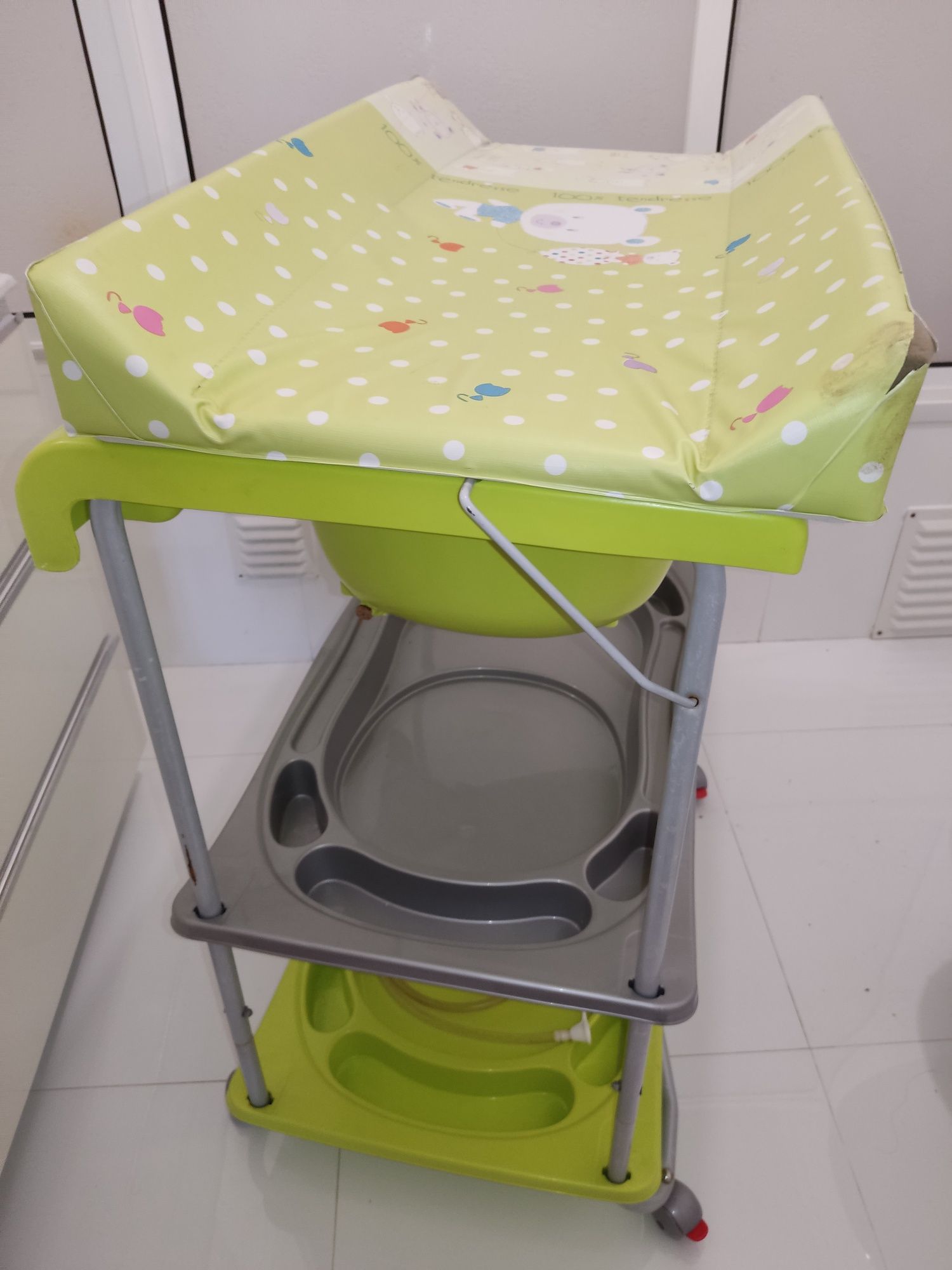 Fraldário/banheira bebé