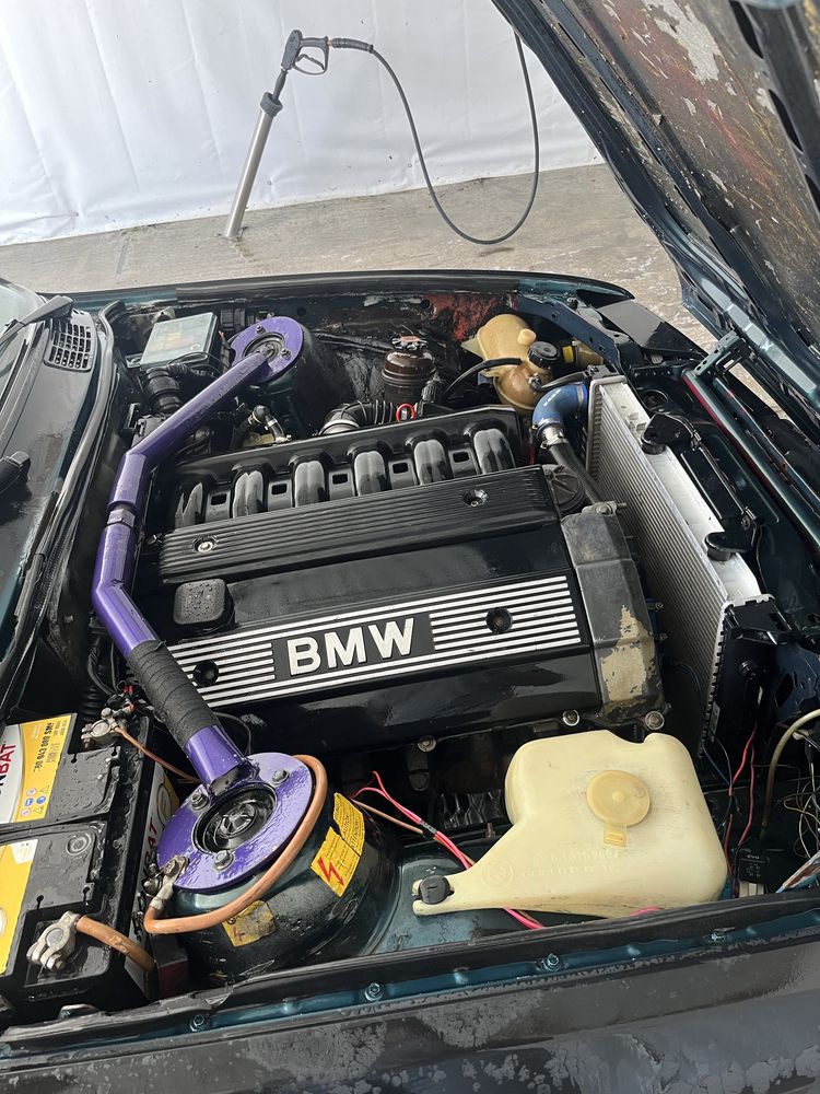 Продам bmw e30 m50