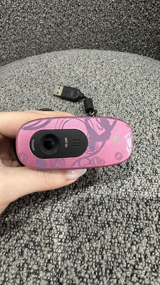 Продам веб-камеру Logitech HD 720p (кастомний дизайн)