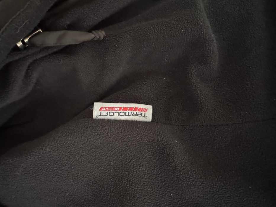 Зимова куртка на дівчинку