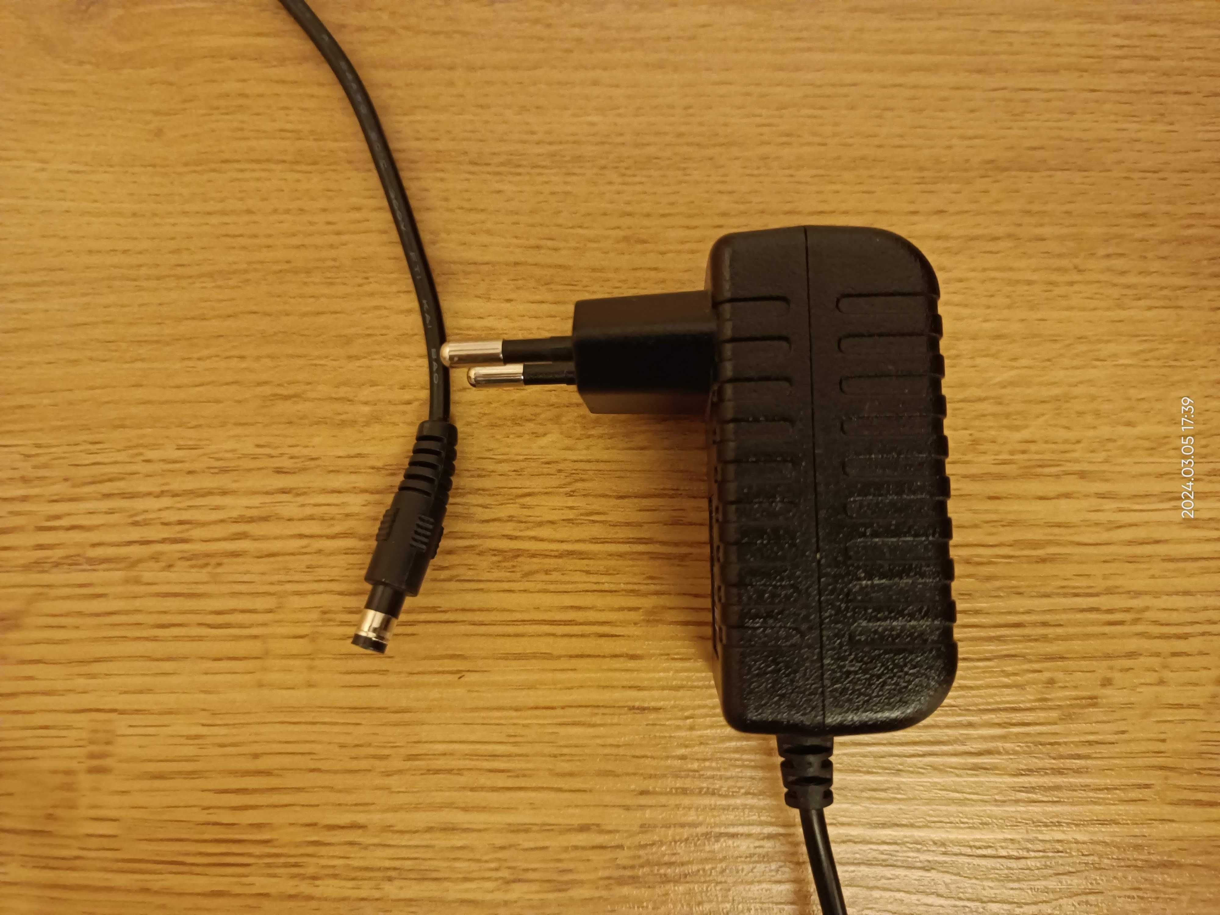 Zasilacz Adapter 12V