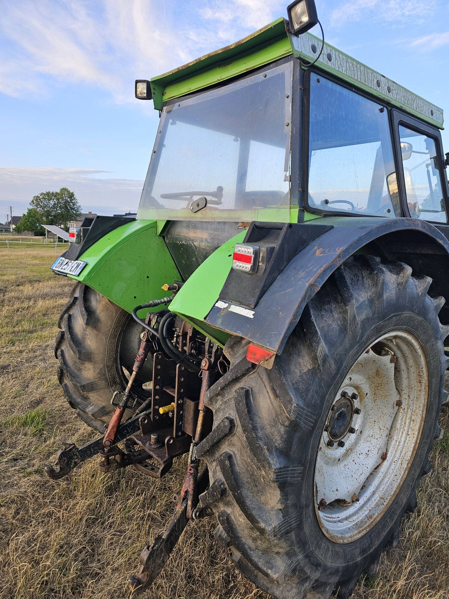 Deutz Fahr DX90 z turem