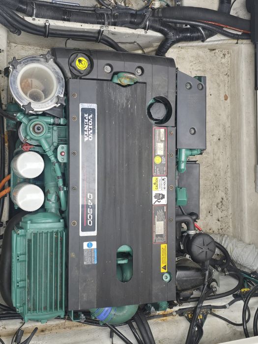 Łódź motorowa Rinker 280 express cruiser