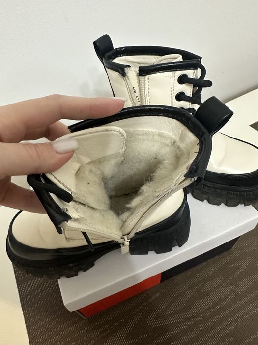 Чобітки , взуття, капчики , черевички зимові