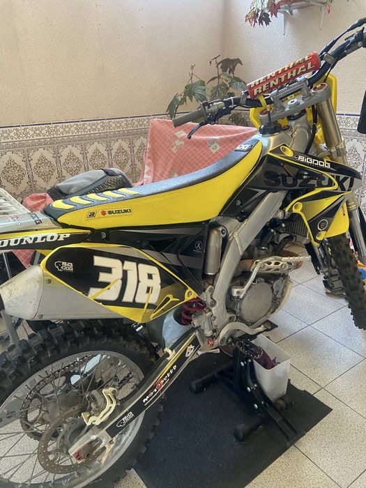 Suzuki rmz 250