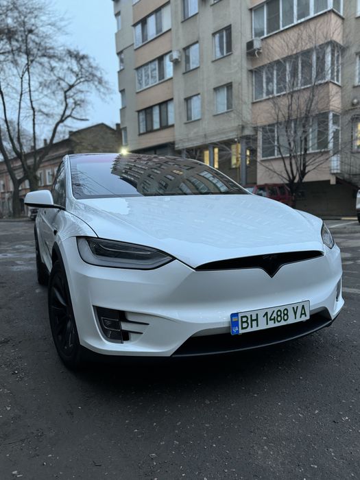 Tesla model x 100D