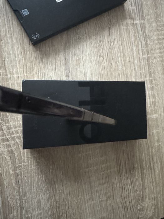 Samsung galaxy Z flip 4 8GB RAM + 128GB ROM