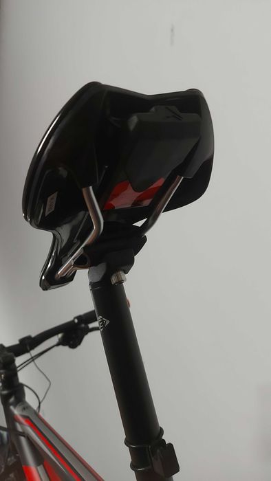 Selim Bicicleta MERIDA Expert CC Race 138mm Largura