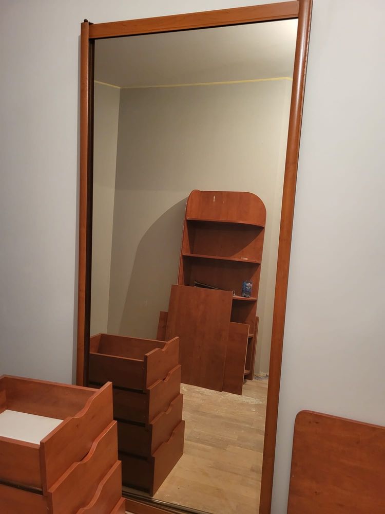 Szafa z lustrami
