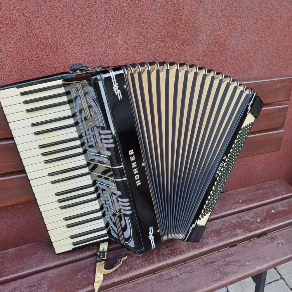 Akordeon hohner verdi 4