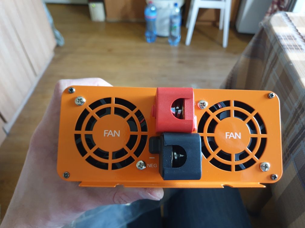 Продам инвертор DATOU BOSS 2000W