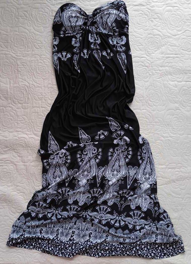 Czarno-biała sukienka maxi