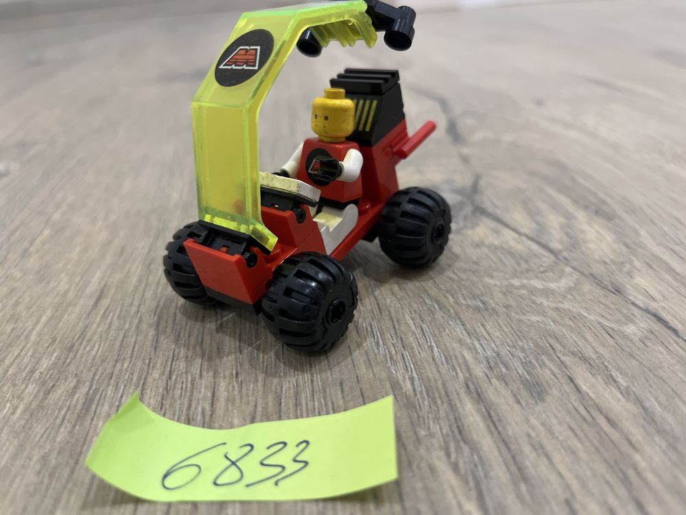 Lego sets 6833, 6125, 6536, 6514, 8207