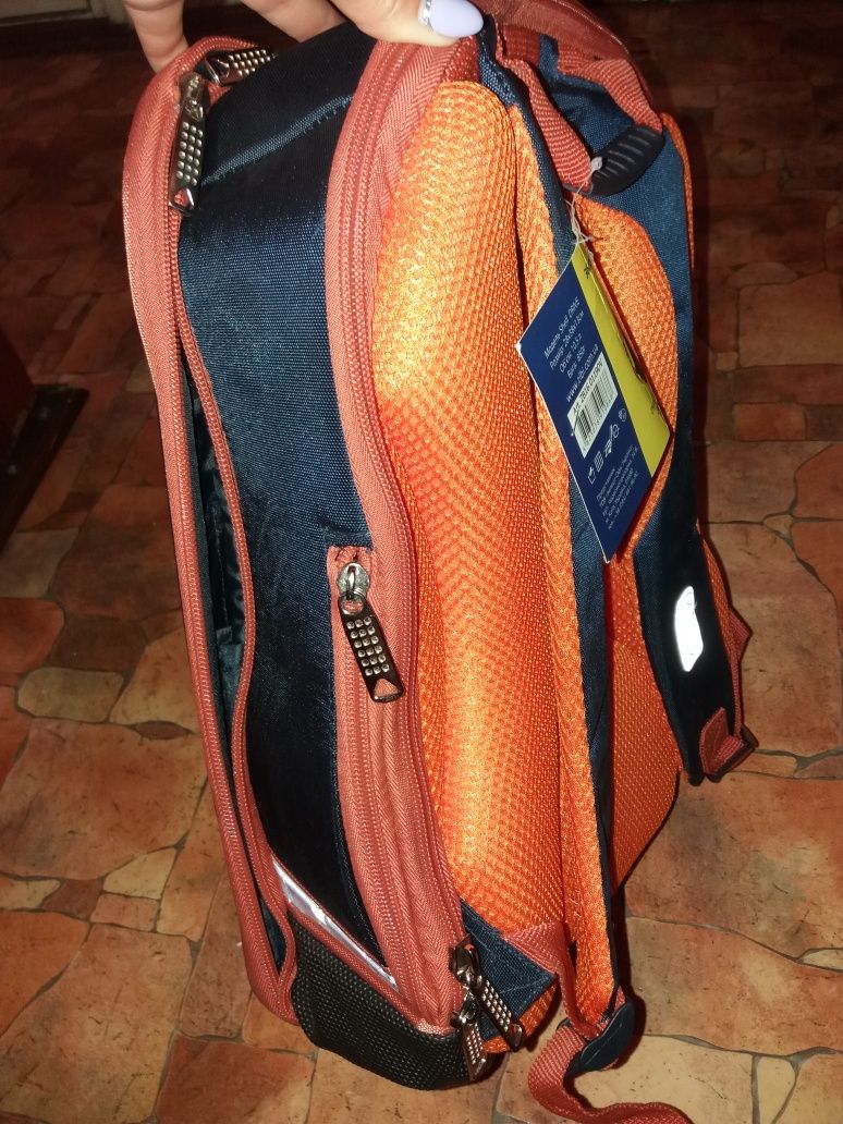 Школьный рюкзак НОВЫЙ ZIBI Shell DRIVE ,есть незначительный дефект