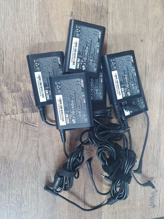 Зарядка зарядное блок питания живлення ACER SWIFT 3.0×1.0mm 65w ориг