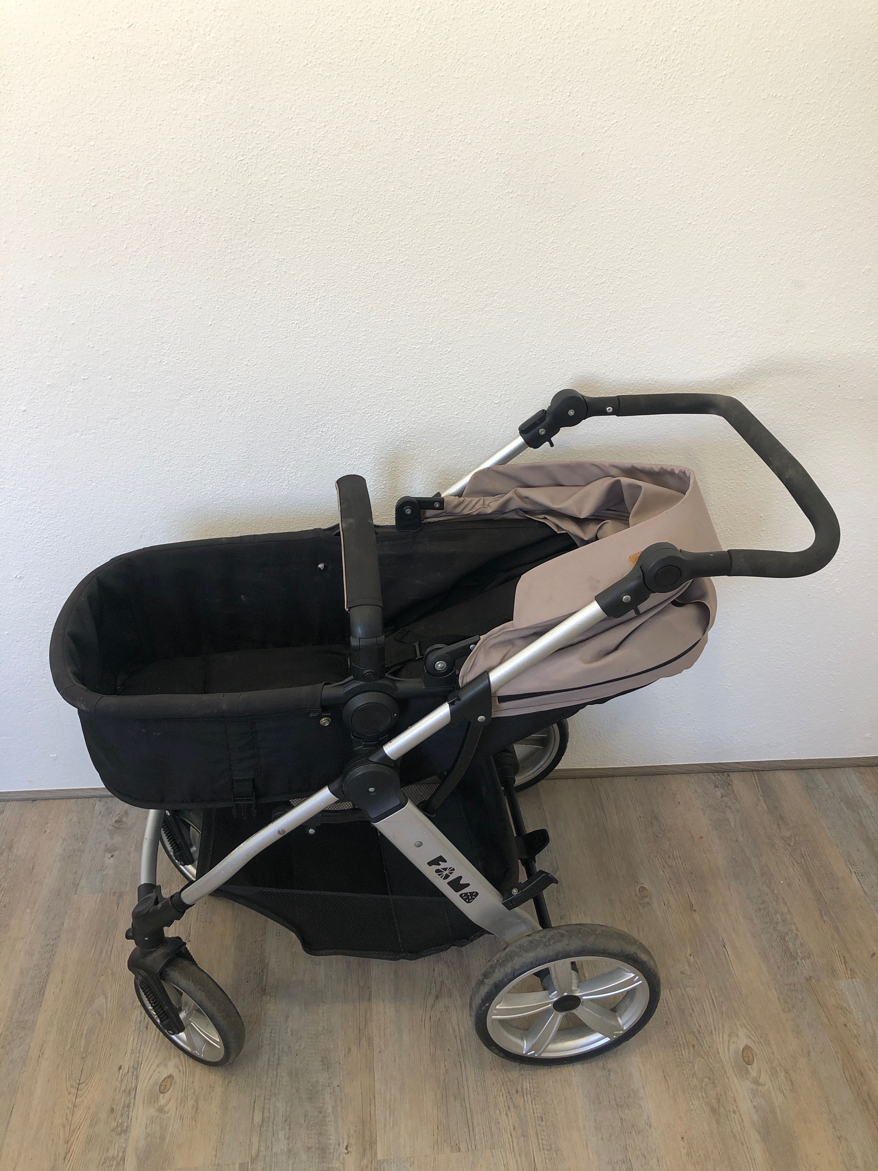 Carrinho de Bebés