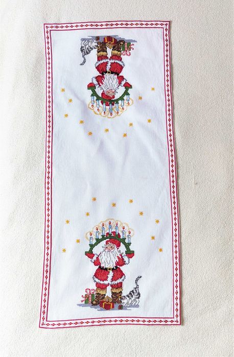 Ręcznie haftowany obrus haft krzyżykowy Mikołaj Boże Narodzenie Święta