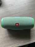 Продам колонку JBL charge 3