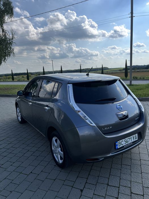 Nissan Leaf 24Kw.