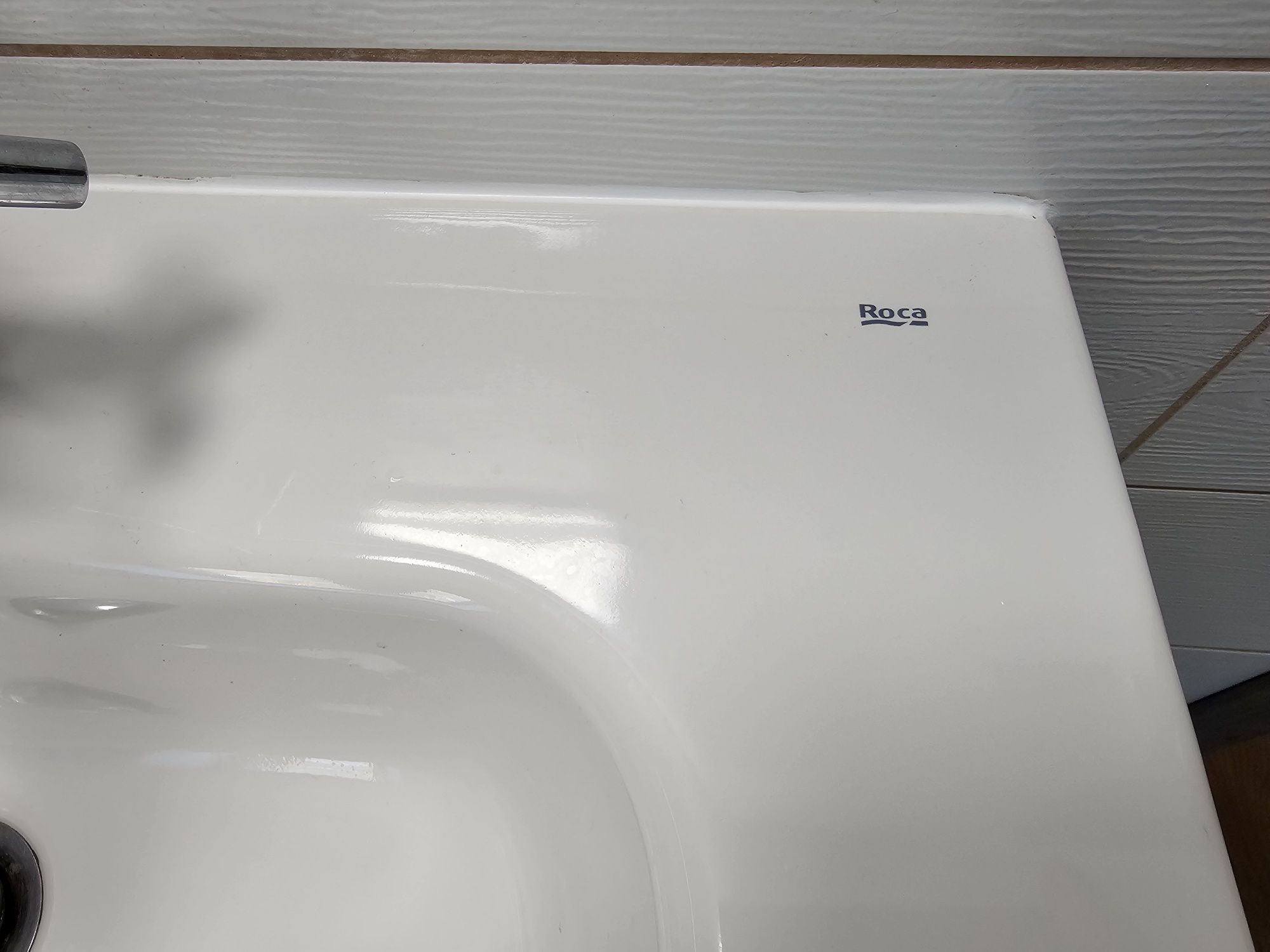 Meble łazienkowe Roca, szafka z  podwójną umywalką