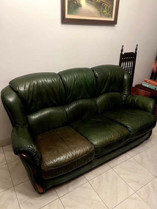 sofá de pele em ótimo estado