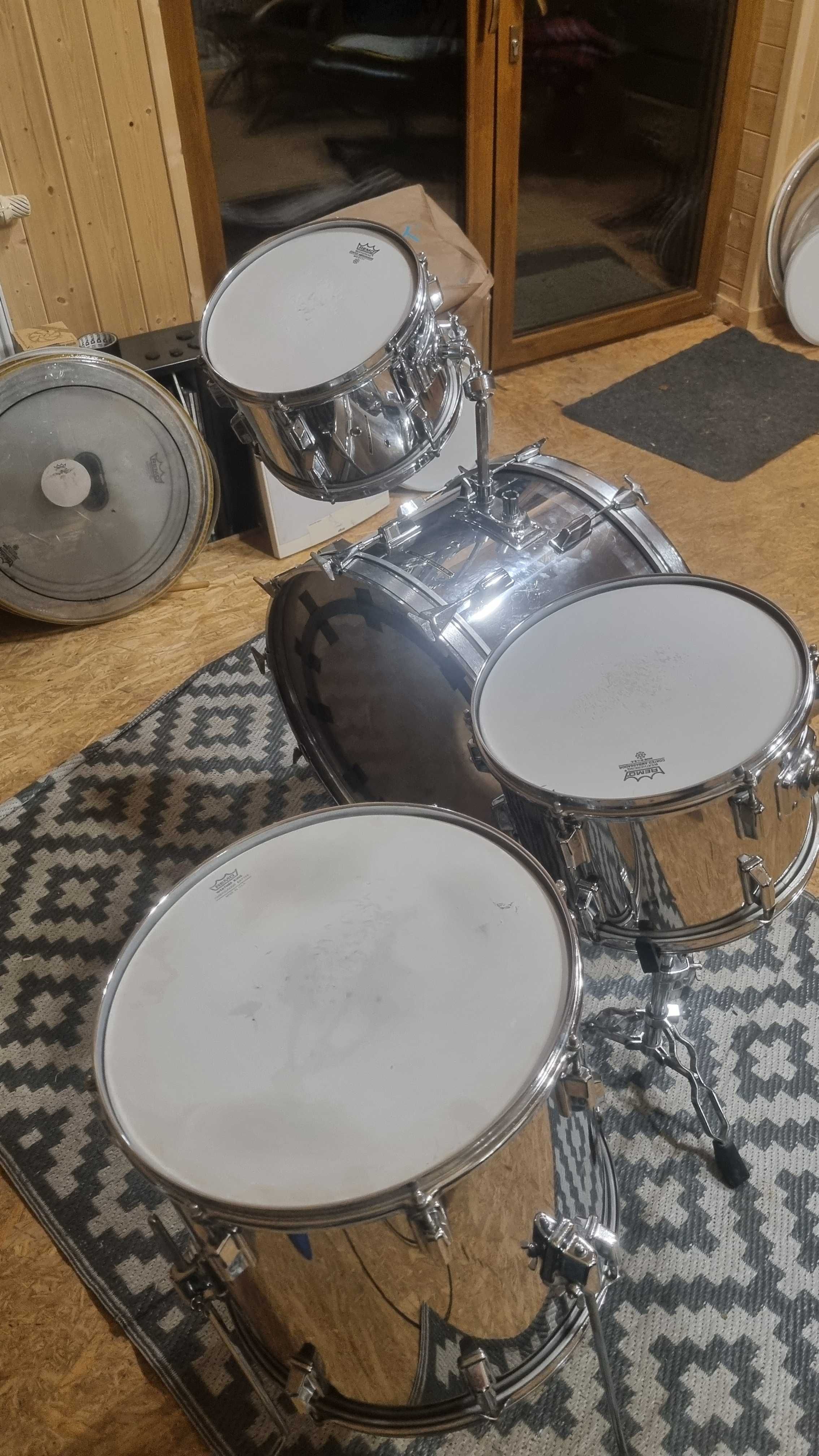 Pearl Wood-Fiberglass, lata 70' shell set 12",13",24"