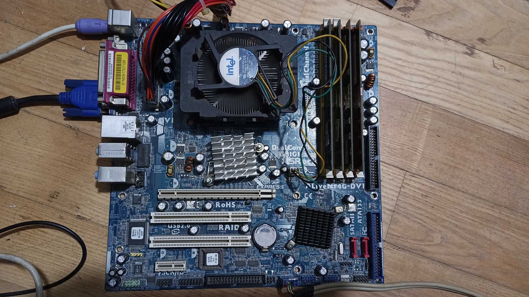 ASRock ALIVE-NF4G-DVI (Athlon™ 64FX / 64 X2 / 64)