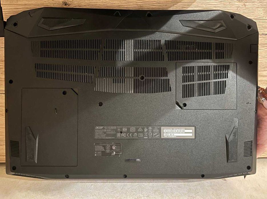 Acer Nitro 5 RX560 | Ryzen 5 2500U | 8GB RAM | 480GB SSD |Win 11 Pro