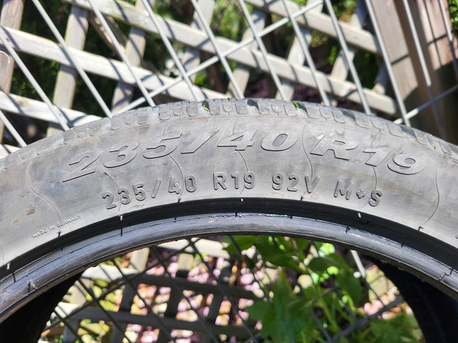 Opony zimowe Pirelli Sottozero 235/40/19 wzmocnione