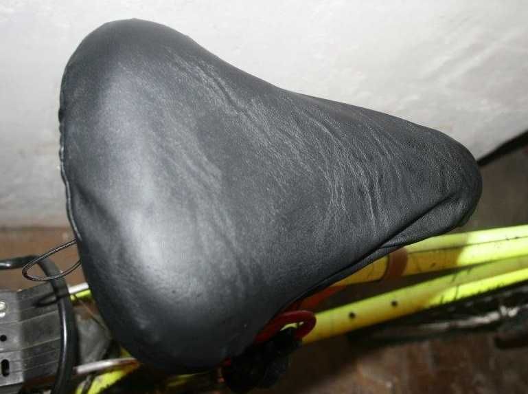 pokrowiec na siodełko rower czarny e-skóry wodoodporny 27*18cm