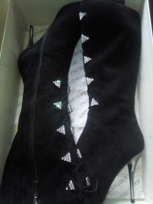 Женские замшевые сапоги Medea