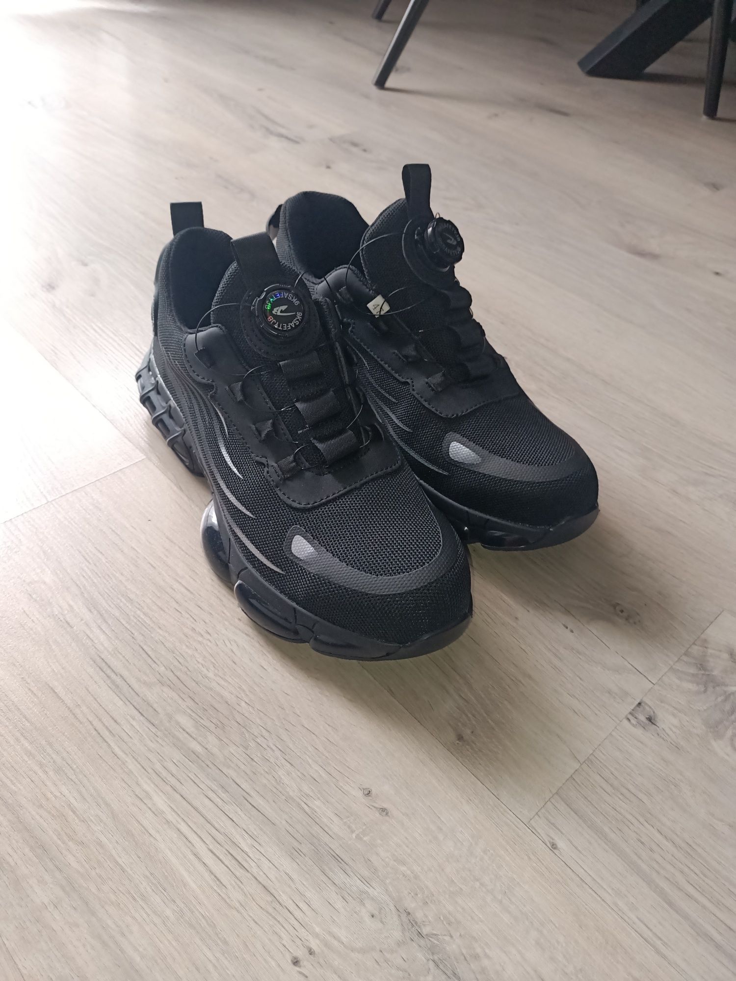 Buty robocze ochronne letnie z noskiem metalowym