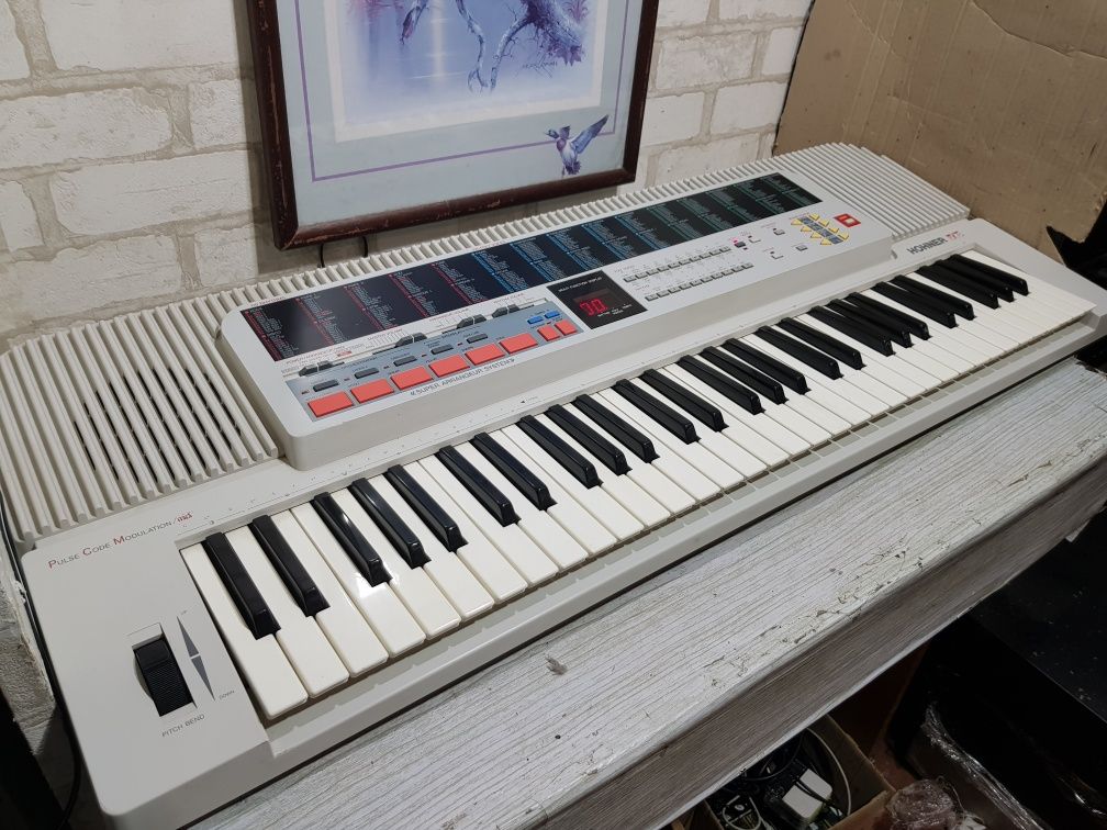 Синтезатор Clifton LP 6210c, Hohner PSK75, на 61 динамічну клавішу