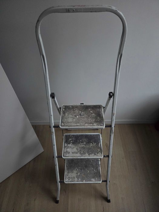 Sprzedam drabinę wolnostojącą 3 stopnie 80cm wysokości