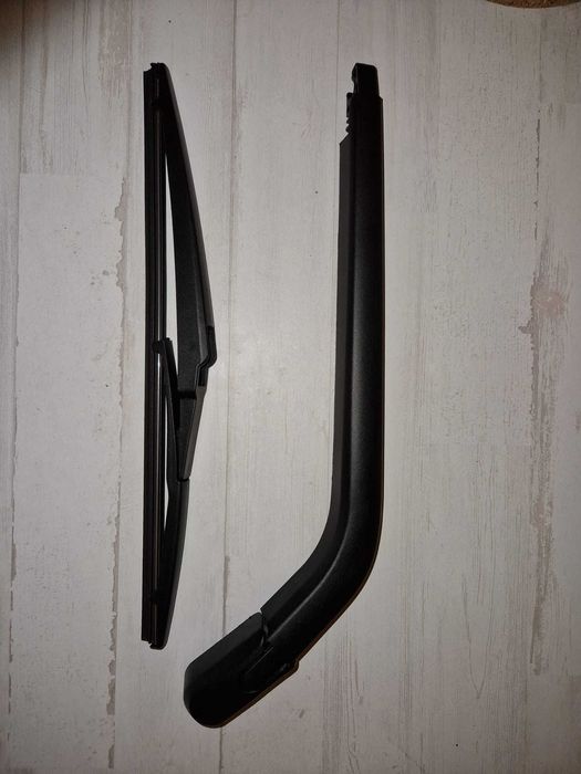 Escova e braço do limpa-vidros traseiro, para Toyota Yaris